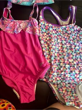 Bundle: Two Speedo One-Piece Swimsuits Set & flamingo cover.
